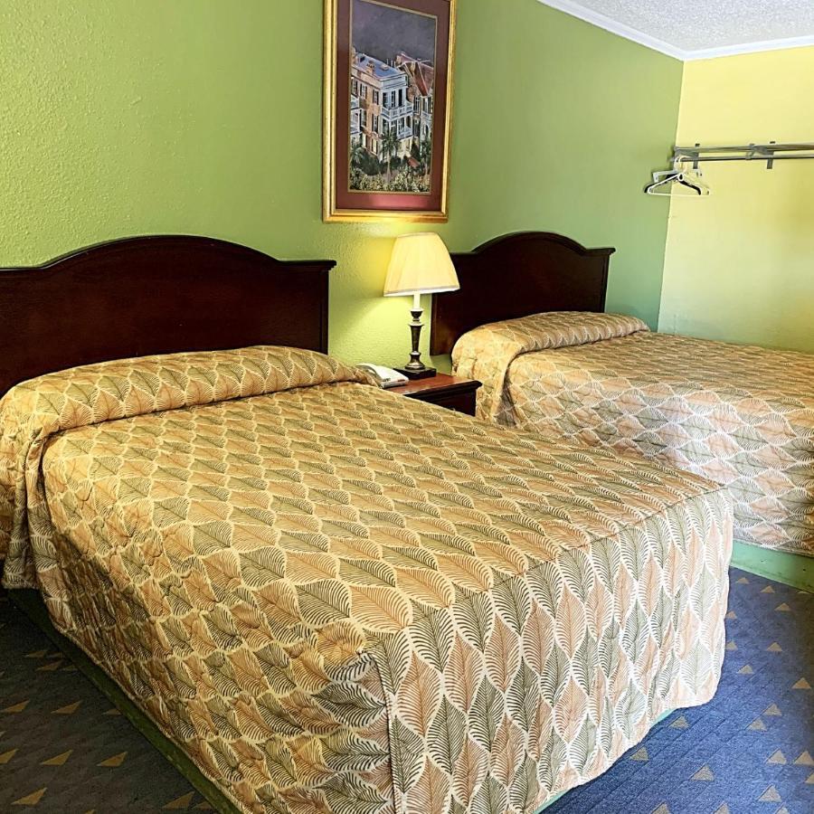 Luxury Inn Midland Exteriér fotografie